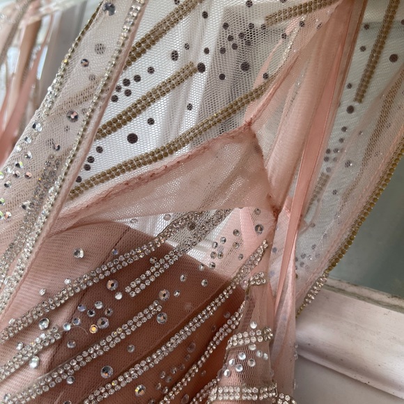 Custom  couture size 14 - Picture 10 of 16